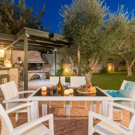Villa Astarte Villas - Istar Villa With Tennis Court