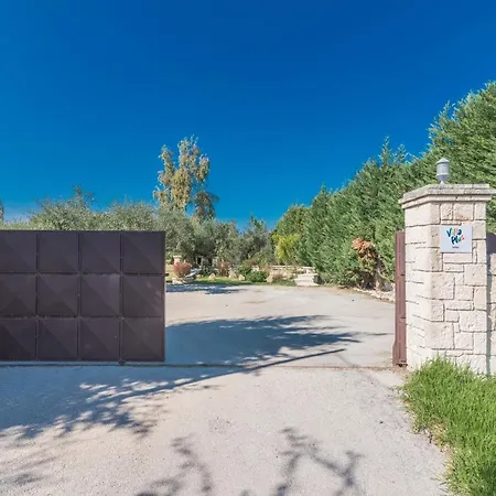 Villa Astarte - Istar With Tennis Court Makhairádhon