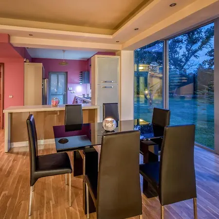 Villa Astarte - Istar With Tennis Court *