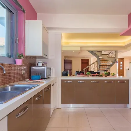 Villa Astarte - Istar With Tennis Court *