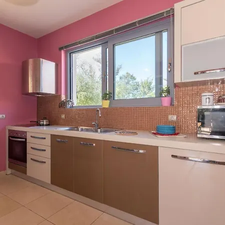 Astarte - Istar With Tennis Court Villa