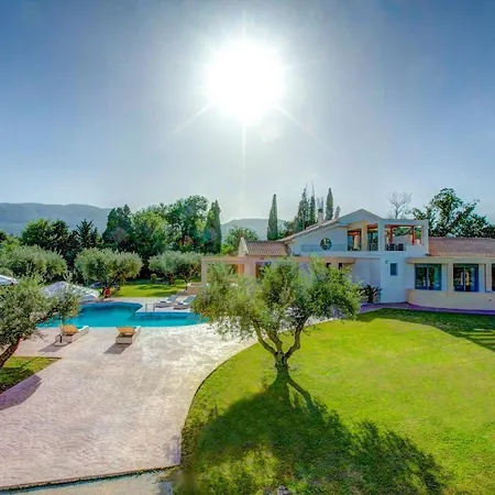 Astarte Villas - Istar Villa With Tennis Court Villa